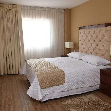 Taos Apart Hotel Санта-Крус-де-ла-Сьерра Экстерьер фото