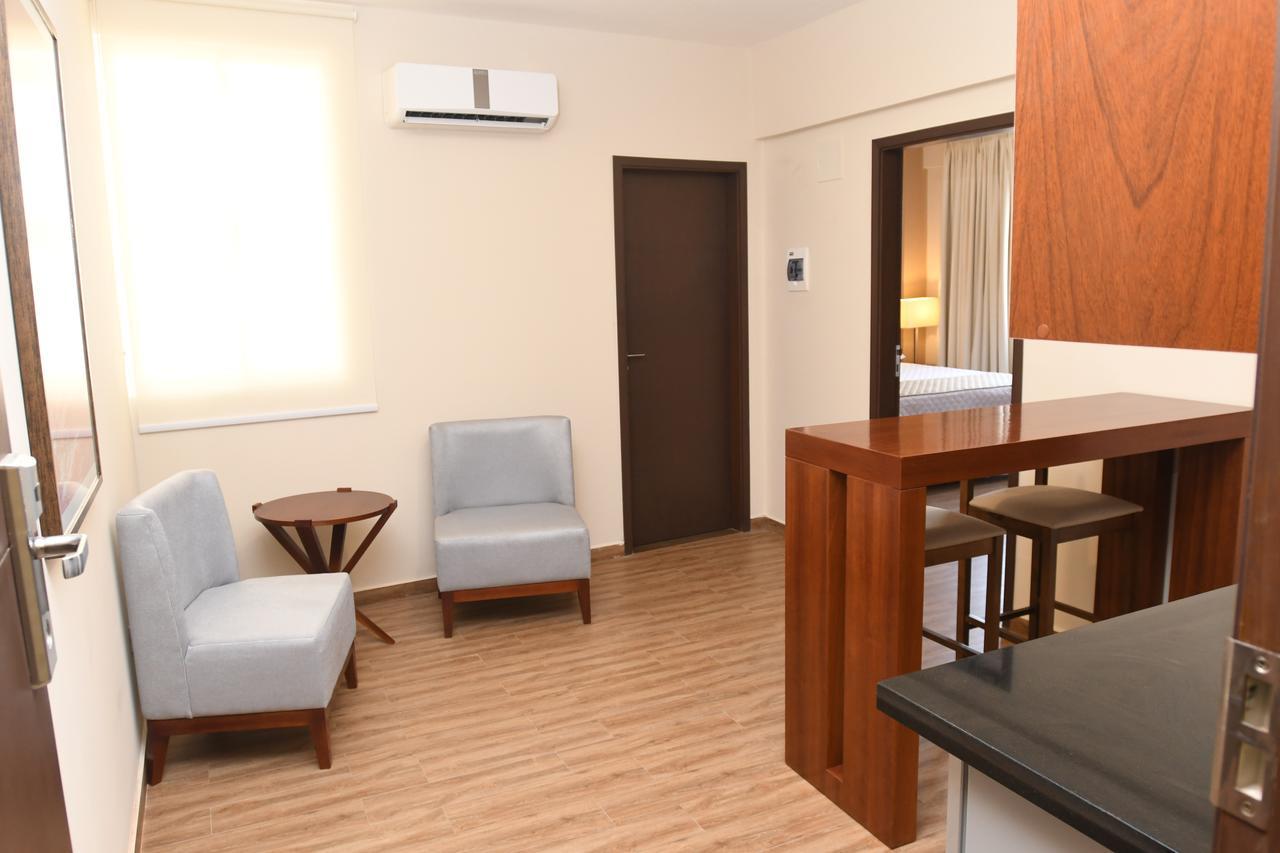 Taos Apart Hotel Санта-Крус-де-ла-Сьерра Экстерьер фото